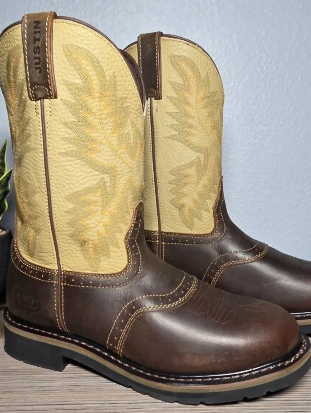 Justin Boots new without